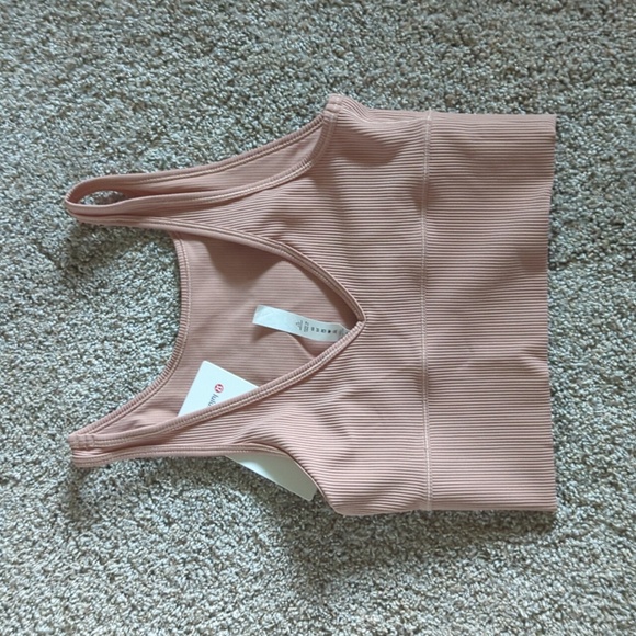 Lululemon power pivot tank rib - Picture 2 of 4